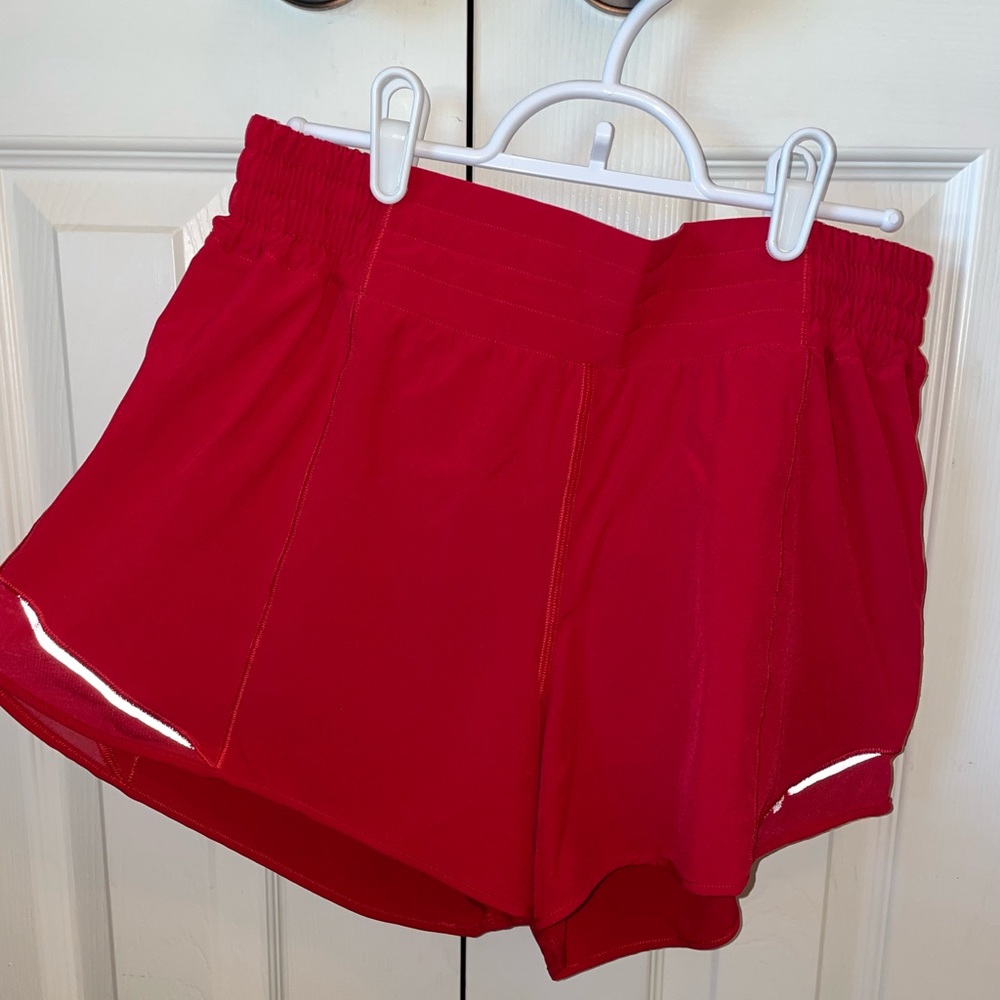 Lululemon Hotty Hot High-Rise 4” Shorts